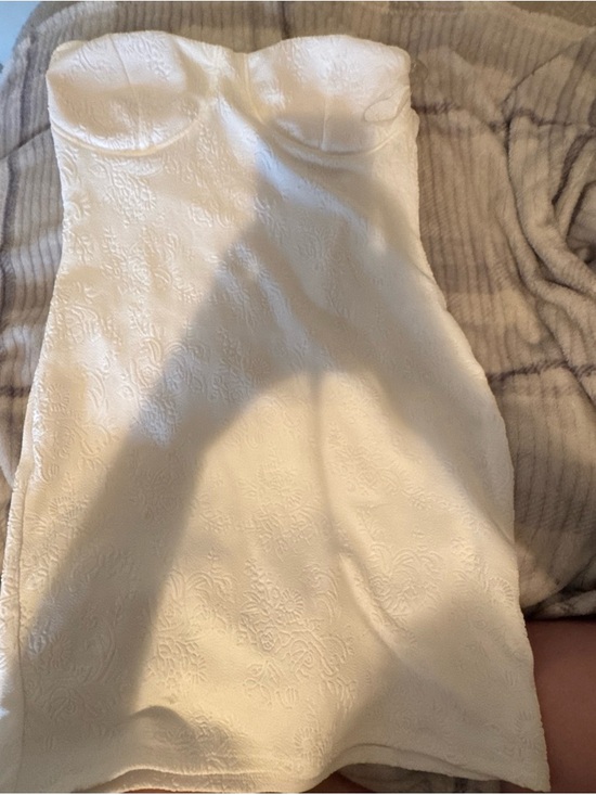 Dresses & Skirts - Heart Hips White Strapless Mini Dress